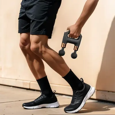 جرين ليون مسدس مساج Vibe Pro مزدوج الرأس مع 4 رؤوس قابلة للتبديل، وقت تشغيل حتى 45 دقيقة، سرعة محرك 3200 دورة/دقيقة، 6 مستويات سرعة، تشغيل هادئ 45 ديسيبل، شحن Type-C