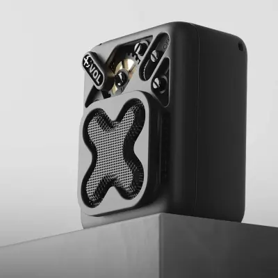Green Lion Champion Mini Speaker, Black / White, Green Lion GNCHAMPSPBK/WH